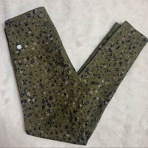 Zella Ultra High Waist Ankle Leggings Green Cheetah Print Womens Size Small